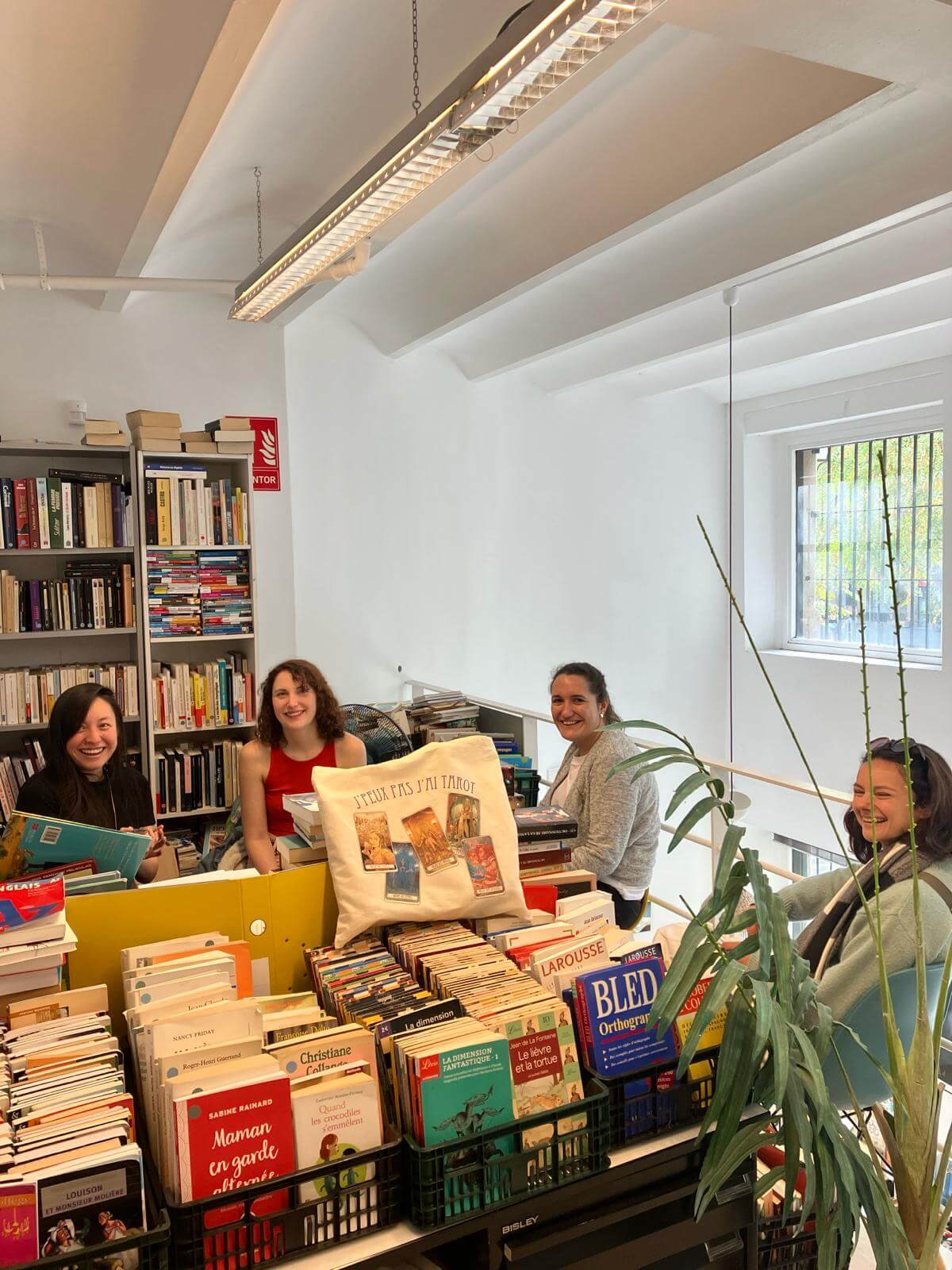 Group Tarot workshop in a Barcelona bookshop with friends learning together